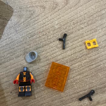 Diyarbakır Toyzz Shop'tan Eksik Kafalı Lego Figür Şikayeti Ve İade Talebi