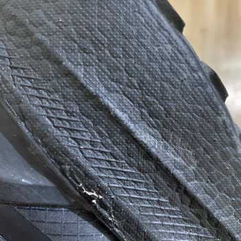 Adidas Ultraboost GoreTex Ayakkabının Hızlı Yırtılması Ve Kalite Hayal Kırıklığı