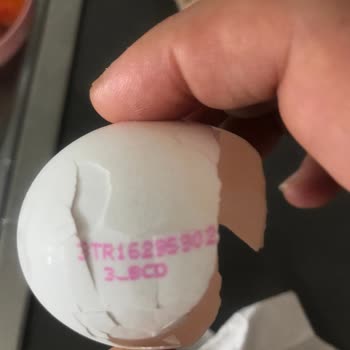 Bursa Bademli Migros Şubesinde Bozuk Yumurta Satın Alımı Ve Gıda Güvenliği Endişesi