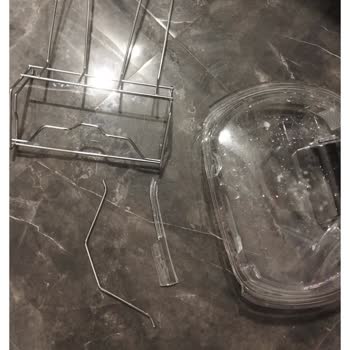 Yeni Hoover Kurutma Makinesinde Su Haznesi Patladı Ve Ayakkabı Aparatı Kırıldı