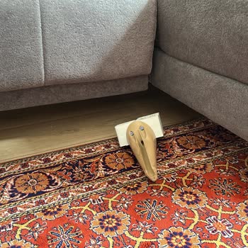 Kelebek Mobilya'dan Aldığım Koltukta Bir Gün İçinde Ayağı Çıktı Ve Servis Bekliyoruz