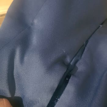 Defolu Abiye Ve Saygısız Müşteri Hizmeti