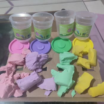 Faber Castell Oyun Hamuru Sertleşti Çocuklar İçin Kullanılamaz