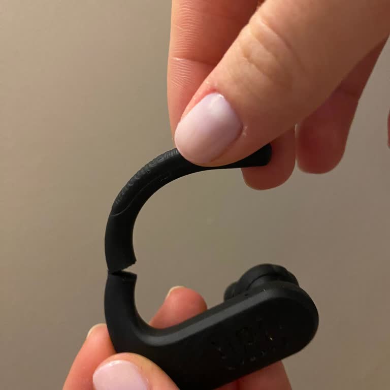 JBL Refused Warranty Service for My Broken Endurance Peak 3 Earbuds