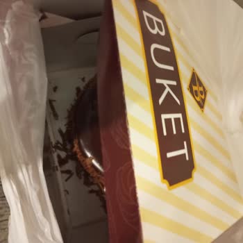 Yanlış Pasta Ve Gece Saatlerinde Hijyen Endişesi