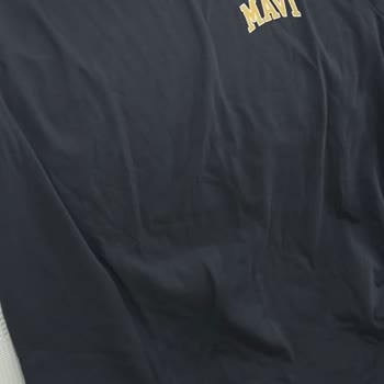 Mavi'den Gelen Tshirt Paketi Korumasız Ve Buruşuk Şekilde Teslim Edildi