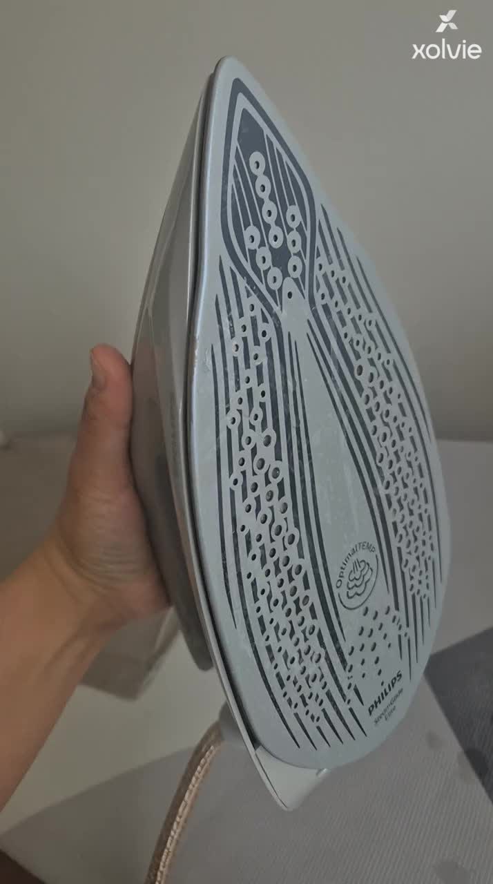 Philips Perfect Care 7000 Iron Leaks Water And Fails To Perform video cover