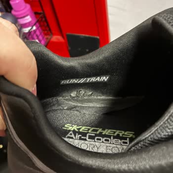 Skechers Ayakkabının Kısa Sürede İç Topuk Yırtılması Ve İade Reddi