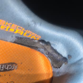 Skechers Ayakkabısının 2 Ayda İç Kısmının Soyulması Ve Değişim Talebi