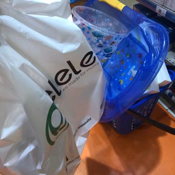 Anne Dostu Dediği Ebebek Mağazasında Poşet Yokluğu