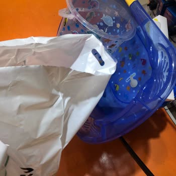 Anne Dostu Dediği Ebebek Mağazasında Poşet Yokluğu