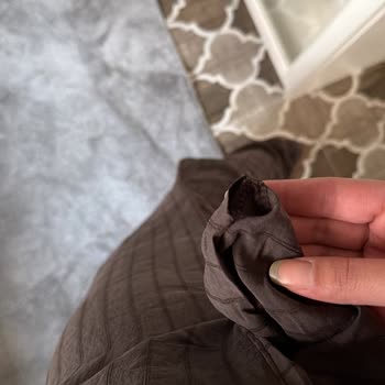 Geciken Kargo, Hatalı Dikiş Ve Kalitesiz Giysi Şikayeti