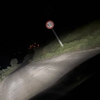 Akalın, Aktaş Ve Meşeler Güzergahındaki Çukurlu Yol Nedeniyle Ciddi Mağduriyet: Acil Onarım Talebi