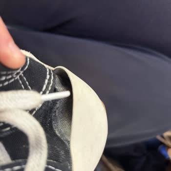 Converse Ayakkabım 6 Ayda Bozuldu Ve Sistem Kaydı Yok