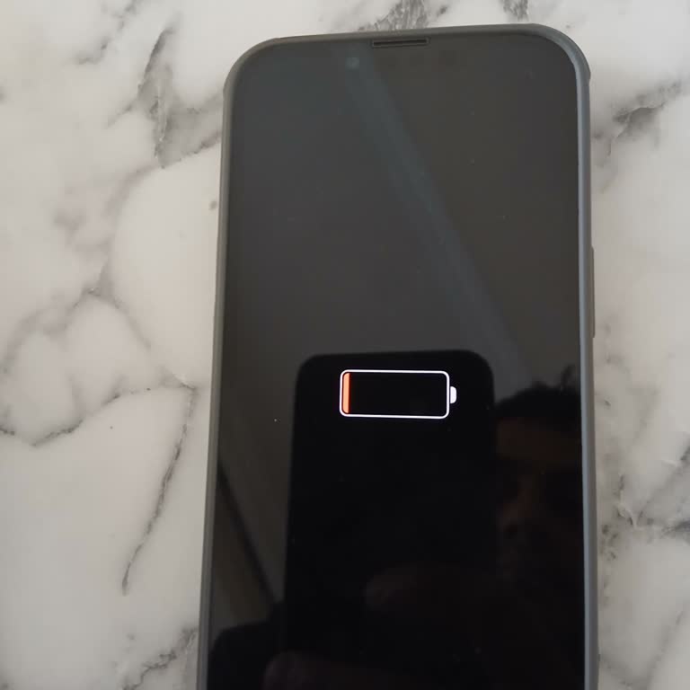 Defolu İphone 13 Üzerinde Tekrarlanan Arızalar Ve Ücret İadesi İsteği