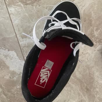 Vans Ayakkabısının Kısa Sürede Deforme Olması Ve 4.062 TL İade Reddi