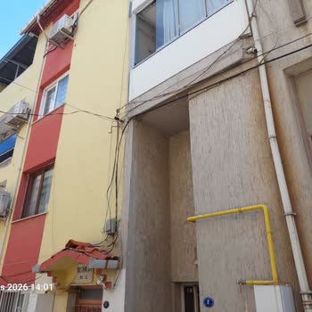 Taşıyıcı Kolonları Delerek Zarar Veren TurkNet Kablosu Binamı Ve Komşularımı Riske Attı