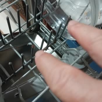 Bosch Ankastre Bulaşık Makinesinde Sepetlerin Hızlı Paslanması Ve Ücretsiz Değişim Talebi