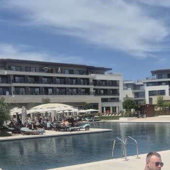 Isıtmasız Havuzlar Ve Personel Eksikliği