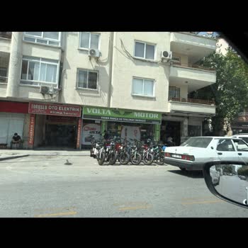Şarj Cihazı Arızası, Yanıltıcı Servis Ve Saygısız İletişim