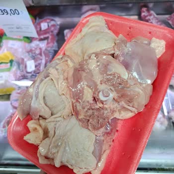Cergibozan Şubesindeki Bozuk Tavuk Ve Saygısız Personel Tutumu
