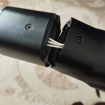 Philips Xc7040 Süpürgenin Bağlantı Noktasının Kırılması Dayanıklılık Ve Kalite Hayal Kırıklığı