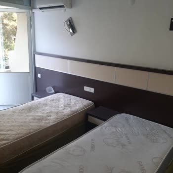 Tamamlanmamış Tadilatlı Otelde Misafir Kabulü Ve Bilgilendirme Eksikliği