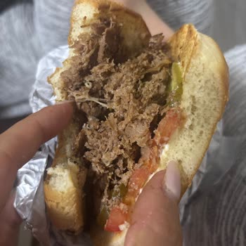 Arbys Kaburga Klasik Menüsü Kalitesiz Et Ve Soğuk Teslimat Şikayeti