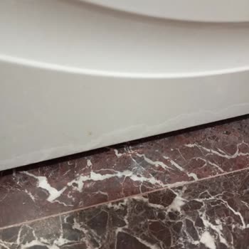 Profilo Çamaşır Makinesinde Yan Kısımlarda Kabarma Ve Ücretsiz Değişim Talebi