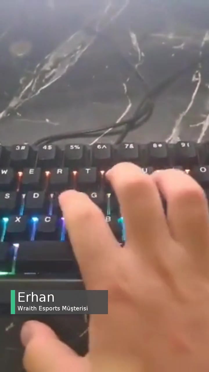 Wraith Esports Mad60 He Klavye Ledler Yanıp Sönüyor videonun kapak resmi