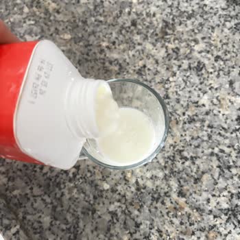 File Market'ten Bozuk Kefir Ve Cevapsız İletişim