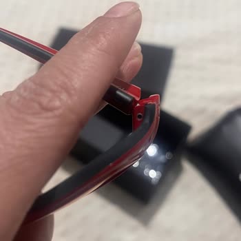 Boyner'den Aldığım Rayban Gözlüğün Kısa Sürede Sapları Ayrıldı Ve Kusur Yok Denildi
