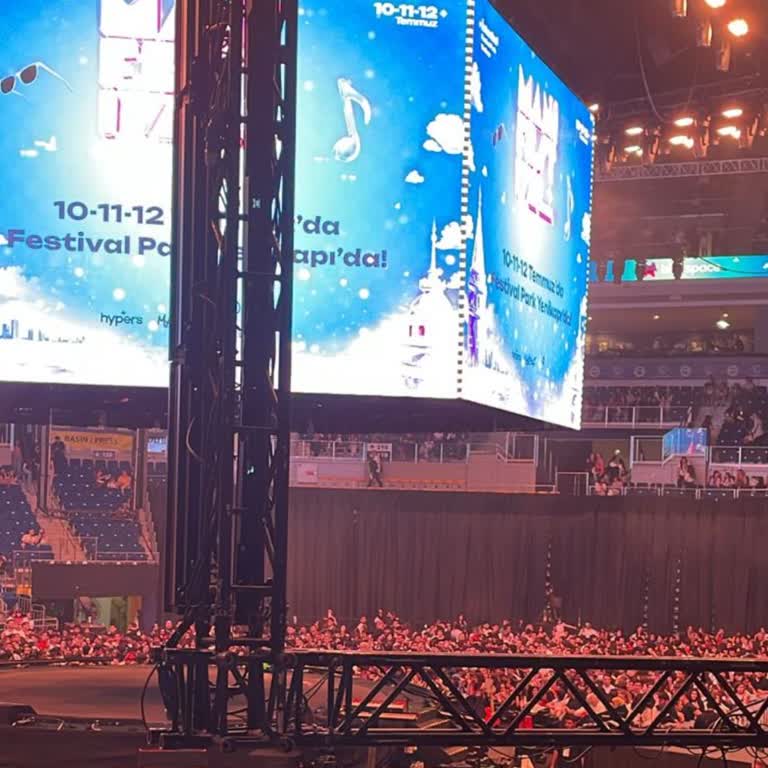 VIP Biletli Konserde Görüş Sorunu Ve İade Talebi