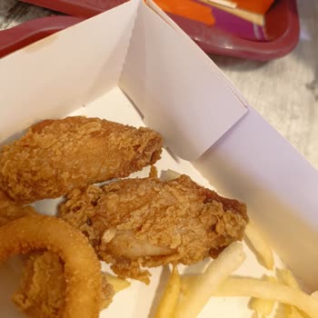 Popeyes Şubesinde Soğuk Ve Süresi Geçmiş Gıdalarla Sağlık İhbarı Ve Ücret İadesi Talebi