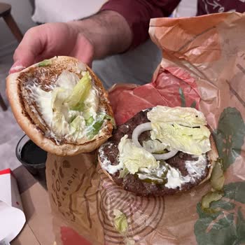 Avcılar Burger King Şubesinde Eksik Sos Ve Soğuk Whopper Şikayeti