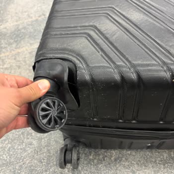 AJet Damaged My Suitcase During Baggage Handling