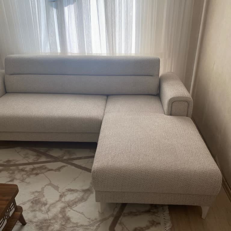 Köşe Takımının Yastıkları Eksik, Şubeden Çözüm Bekleniyor