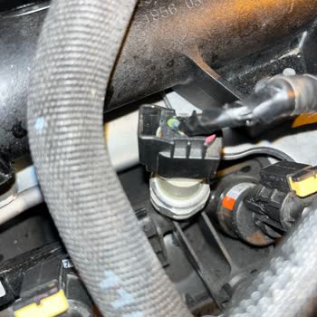 Renault Bayram Sonrası Servis Randevusu Sürekli Erteleniyor Ve Müşteri Temsilcisi Yardımcı Olmuyor