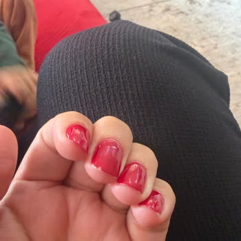 Kalıcı Oje 3 Günde Soyuldu Ve Salon Çözüm Sunmuyor