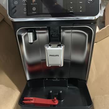 Kırık Ve Çizik Philips 5500 Kahve Makinesi Teslimatı İade Süreci Sorunlu