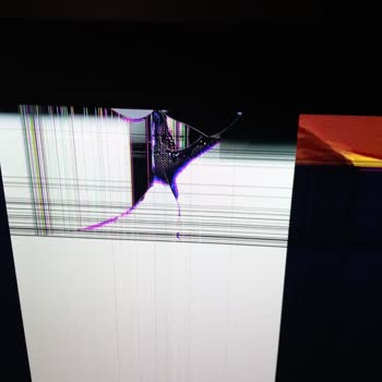 Taşınma Sonrası TV Ekran Kırığı Ve Şirketin Oyalayıcı Davranışı