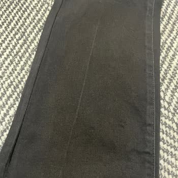 Mavi Pantolonunda Üretim Hatası Kırılma Ve Renk Atması Değişim Talebi