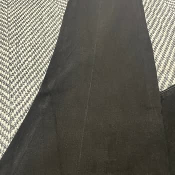 Mavi Pantolonunda Üretim Hatası Kırılma Ve Renk Atması Değişim Talebi