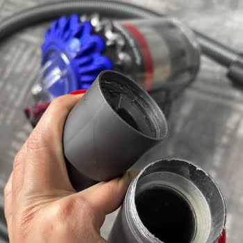 Dyson Süpürge Parçası Kırıldı; Garanti Dışı İddia Ve Müşteri Hizmetlerinden Çözüm Sunulmuyor
