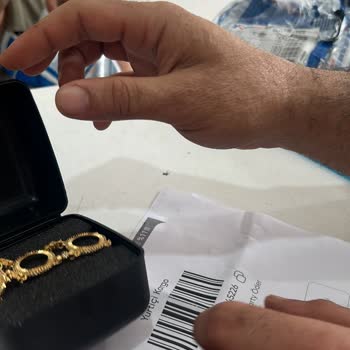 Shopier Sedef Gold Satıcısının Yanıltıcı Ürün Gönderimi, İade Reddi Ve Şiddetli Hakaretleri