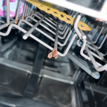Teka Bulaşık Makinesi Sepetlerinde Paslanma Ve Ücretsiz Değişim Talebi