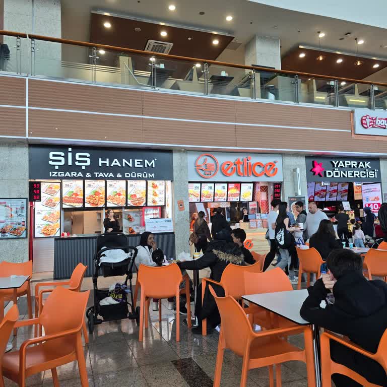Etlice Restoranında Saygısız Personel Ve Tarihi Geçmiş İçecek Satışı Şikayeti