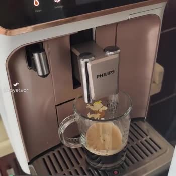 Philips Kahve Makinesi Altından Su Damlatıyor!