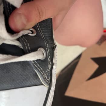 Converse Ayakkabısında Erken Yıpranma Ve Değişim Reddine Tepki