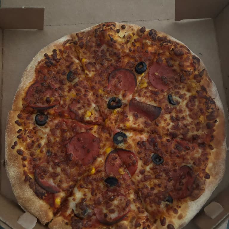 Domino’s’tan Az Malzemeli Pizza Şikayeti Ve İade Talebi